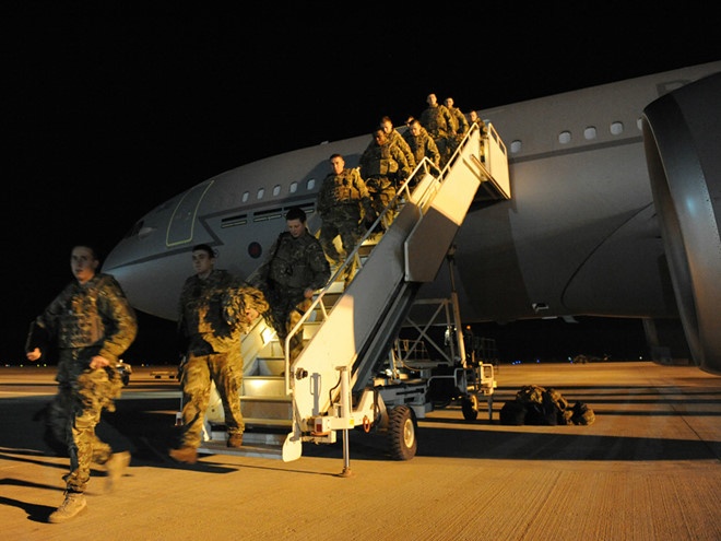 Son may bay cua thu tuong Anh anh 2