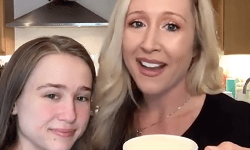 Co gai My ‘no sung’ cuoc chien tra chieu xuyen Dai Tay Duong hinh anh