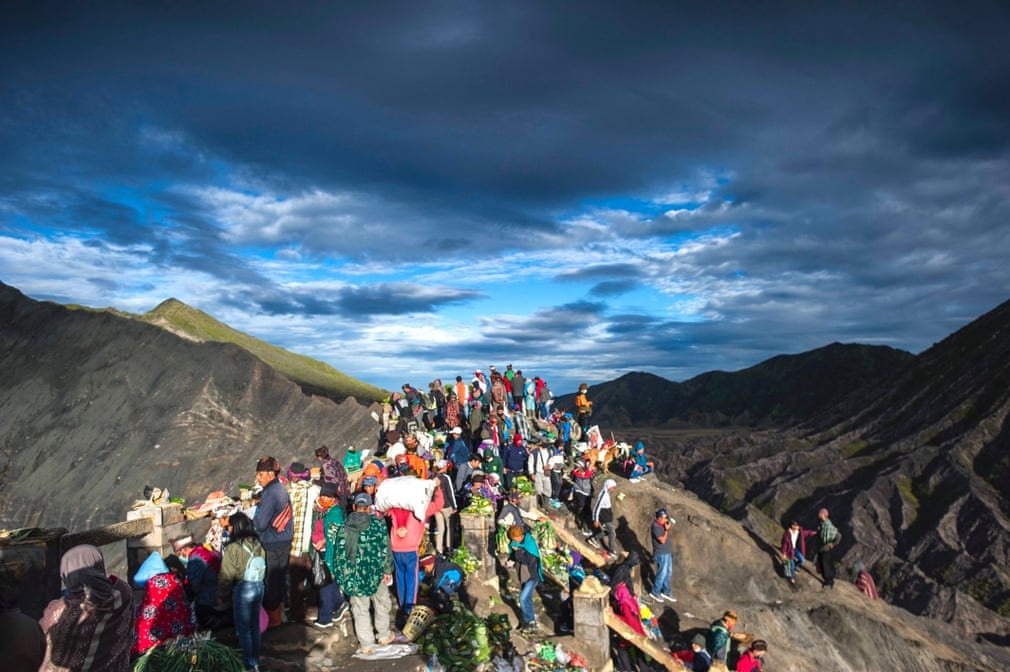 Le te than Yadnya Kasada doc dao cua nguoi Indonesia hinh anh