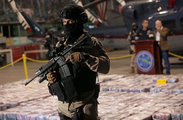 Phat hien ‘phong tra tan’ trong cac container tai Ha Lan hinh anh