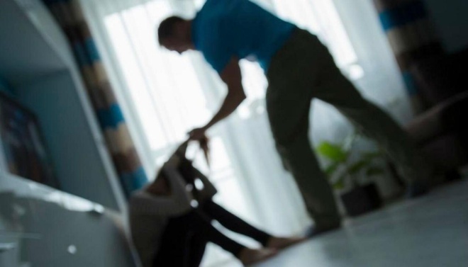 Gan 63% phu nu Viet Nam tung bi bao hanh hinh anh