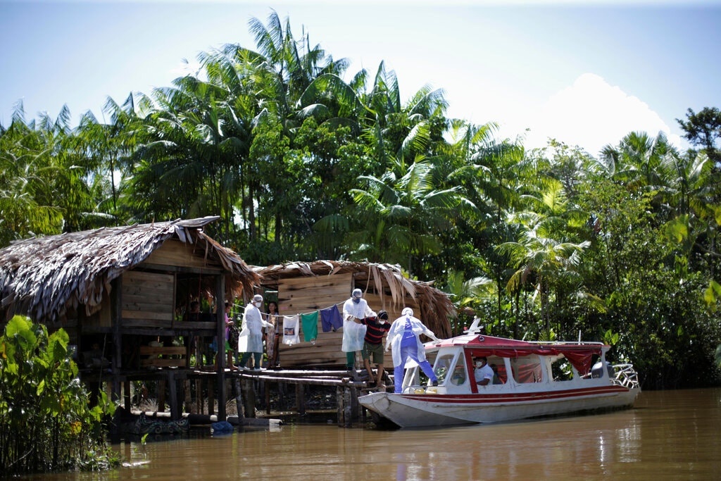 nhiem benh tu nhan vien y te anh 2