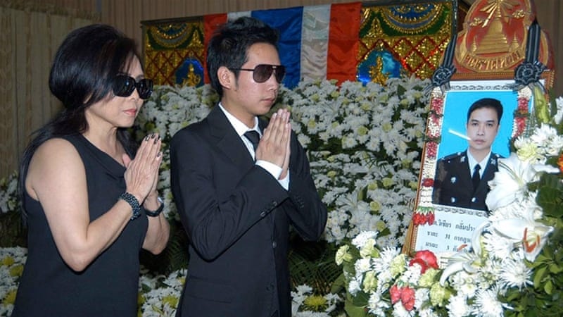 Thuong nghi si Thai Lan doi lat lai ky an ‘thai tu’ Red Bull hinh anh