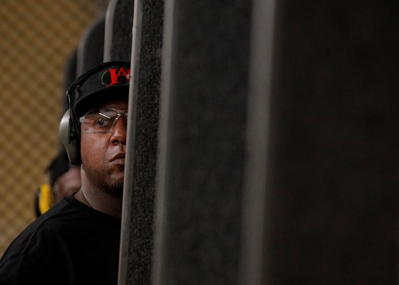 Nguoi My goc Phi do xo di hoc ban sung anh 5