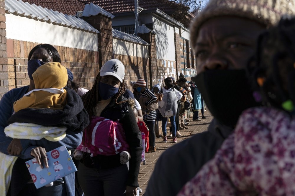 Dai dich Covid-19 co the khien 500.000 nguoi chet nhung khong vi virus hinh anh