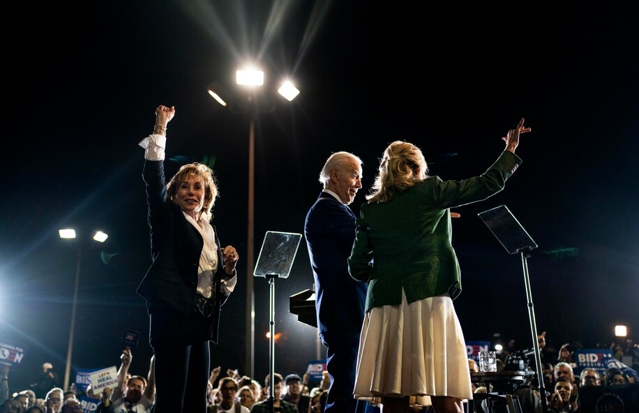 Nguoi em gai dong hanh cung ong Joe Biden anh 5