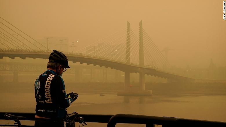 28 nguoi thiet mang vi chay rung o My hinh anh