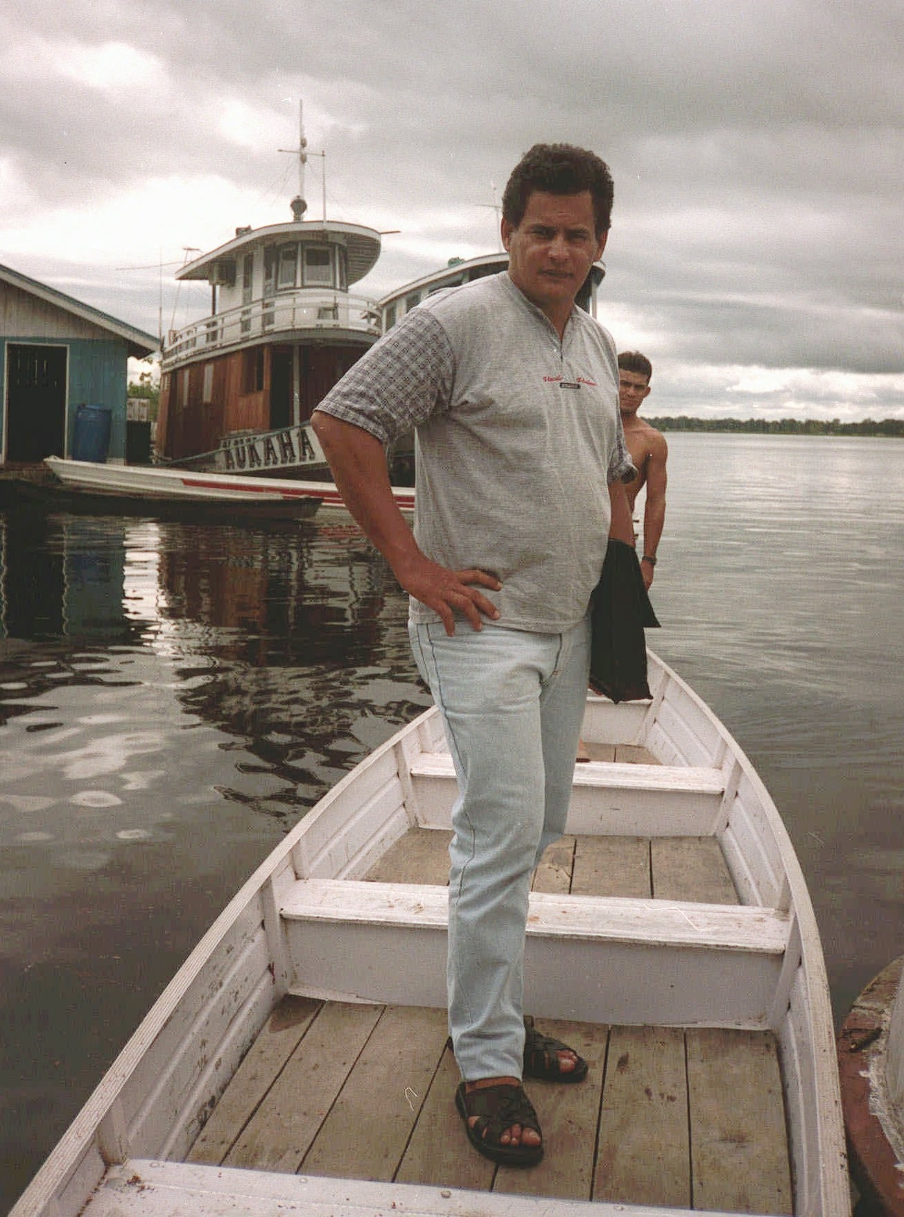 ‘nguoi gac rung Amazon’ bi tho dan ban ha anh 2