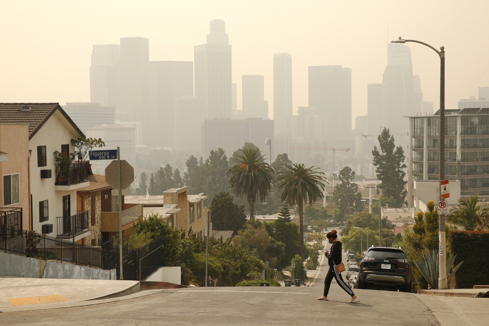 Chay rung o California lan rong,  mang khoi bui den Bo Dong anh 4