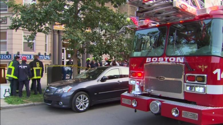 Giang vien dai hoc My tu nan trong thang may hinh anh