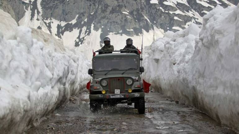 Trung Quoc,  An Do tiep suc cho bien gioi truoc mua dong anh 1