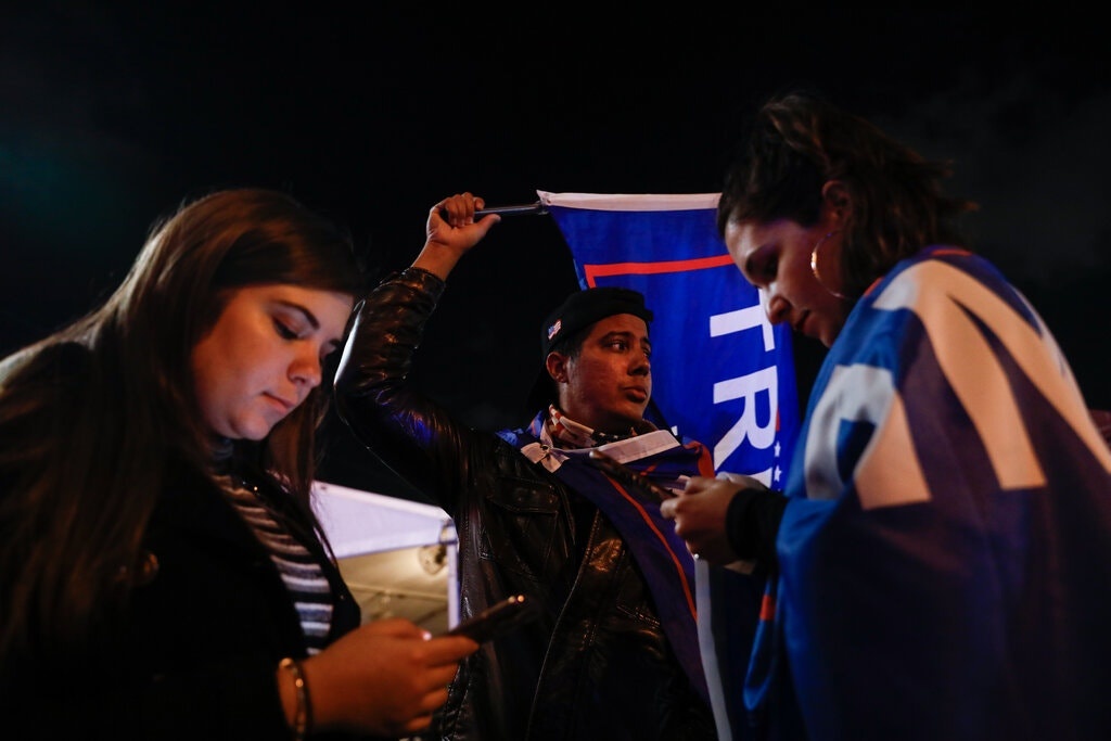 Dang Dan chu lo lang khi ong Trump dai thang tai Florida anh 2