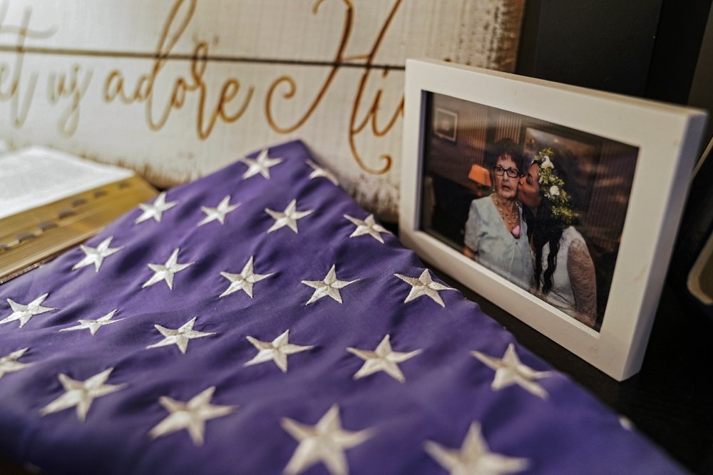 Thoi Covid-19 va Le Ta on day cam xuc anh 11