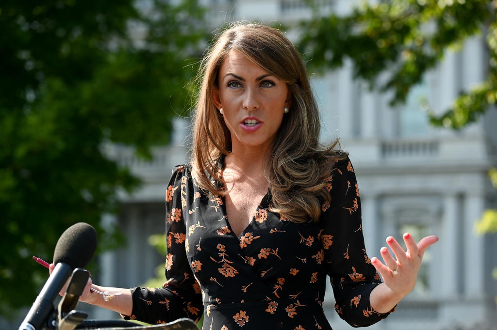 Giam doc truyen thong Nha Trang tu chuc hinh anh