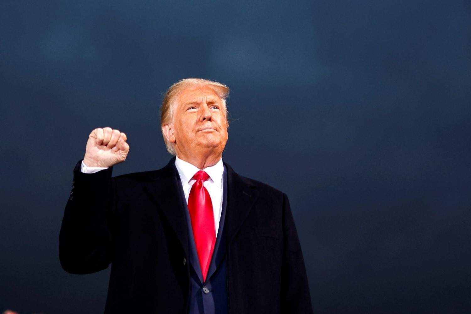 Tong thong Trump la nguoi dan ong duoc nguong mo nhat nam 2020 hinh anh