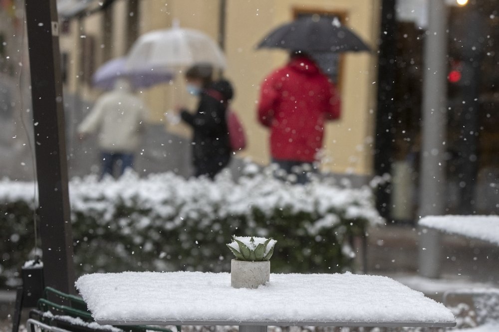 Bao tuyet chua tung co o Tay Ban Nha anh 7