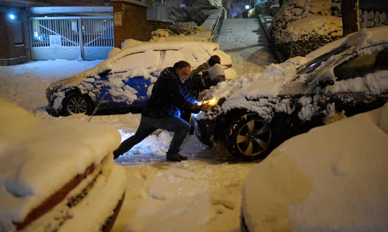 3 nguoi chet vi lanh gia bat thuong o Tay Ban Nha hinh anh