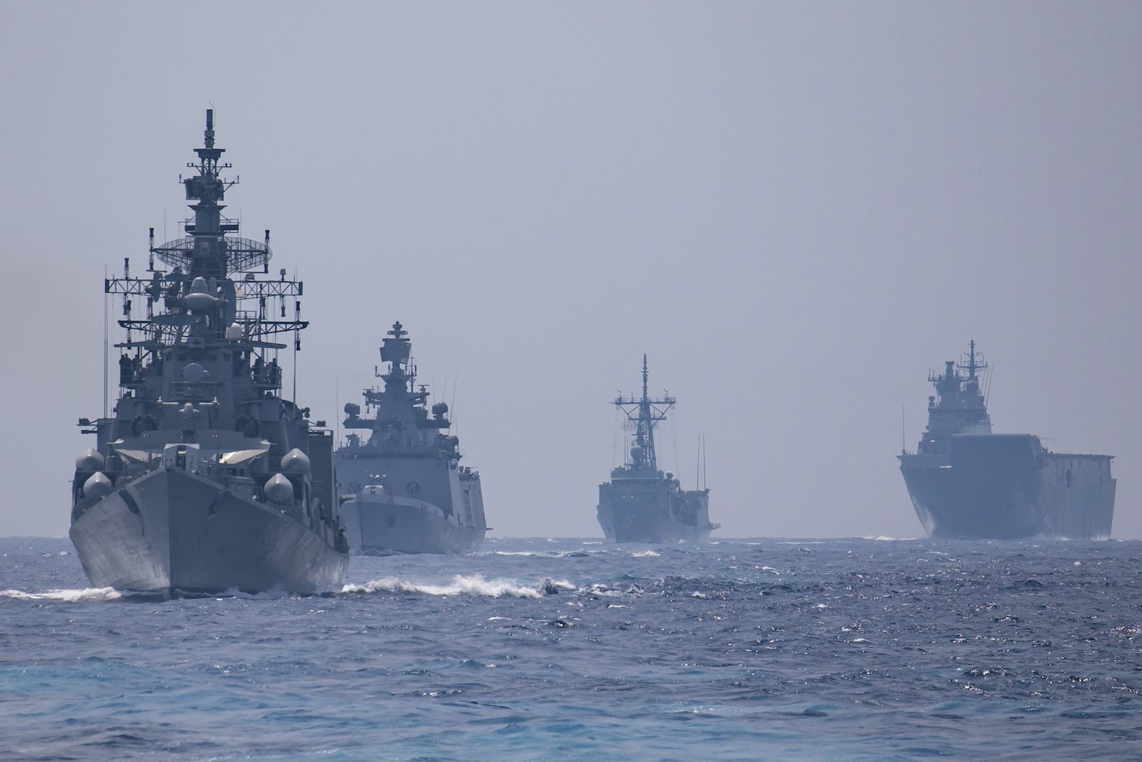 Australia 'theo doi tinh hinh' giua luc Trung Quoc canh bao Dai Loan hinh anh