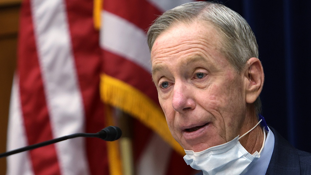 Nghi si My duong tinh Covid-19 du da tiem vaccine hinh anh