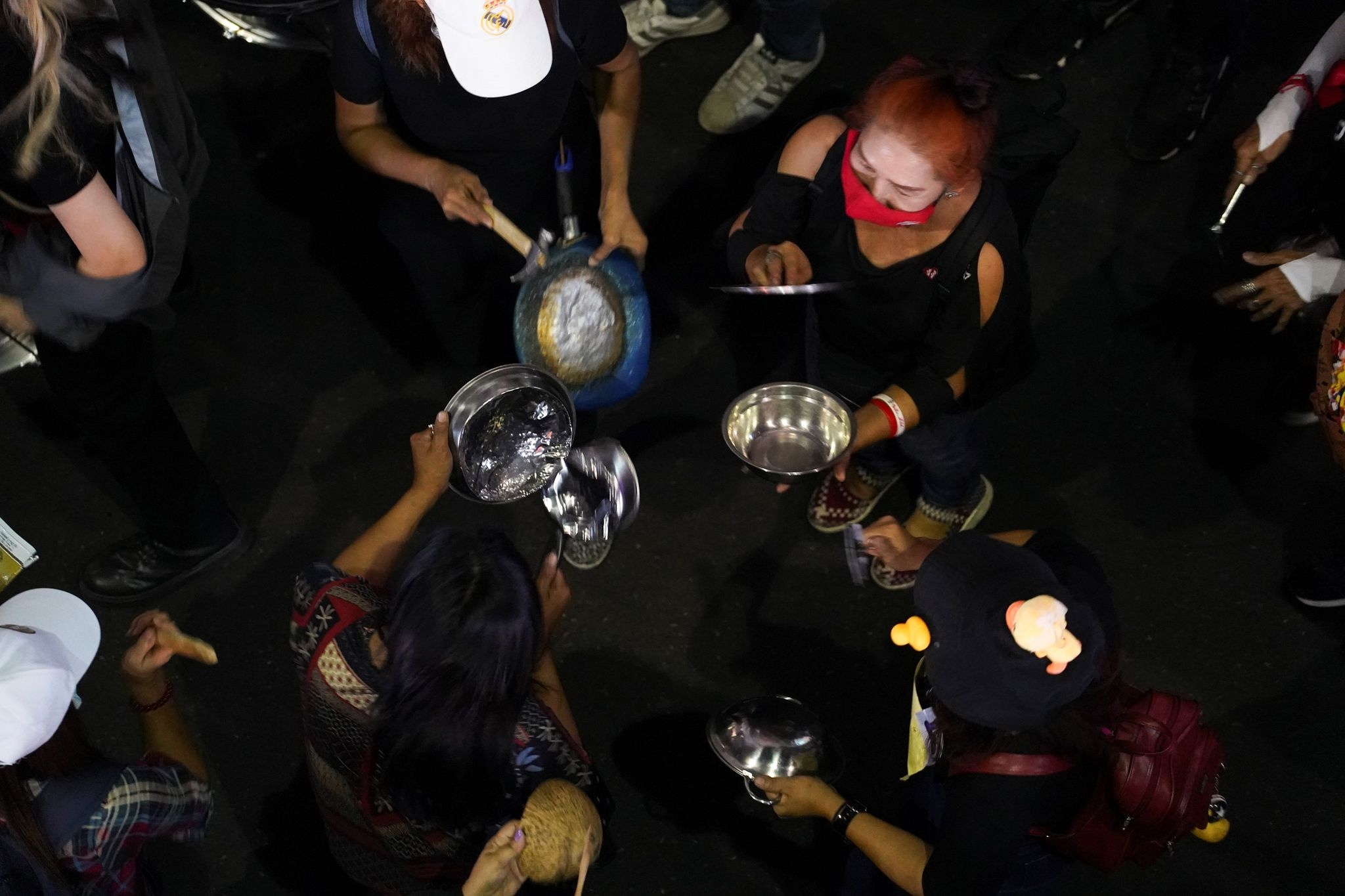 luat xuc pham hoang gia anh 3