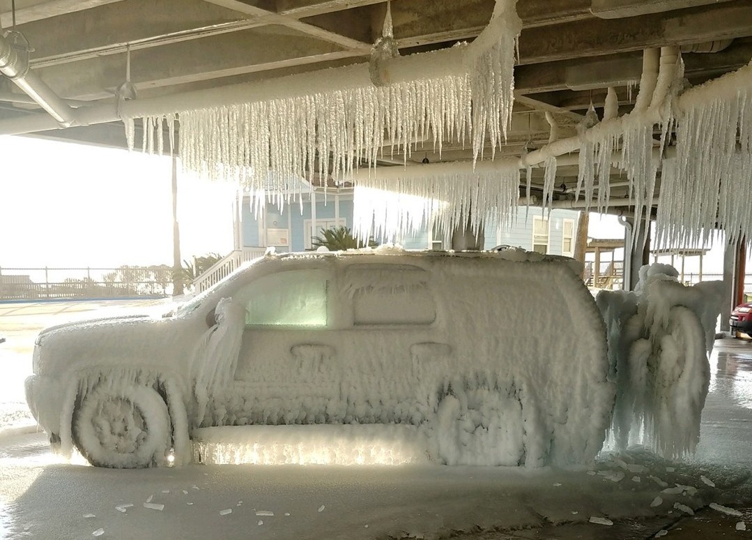 Texas dong da sau tran bao tuyet tu than hinh anh