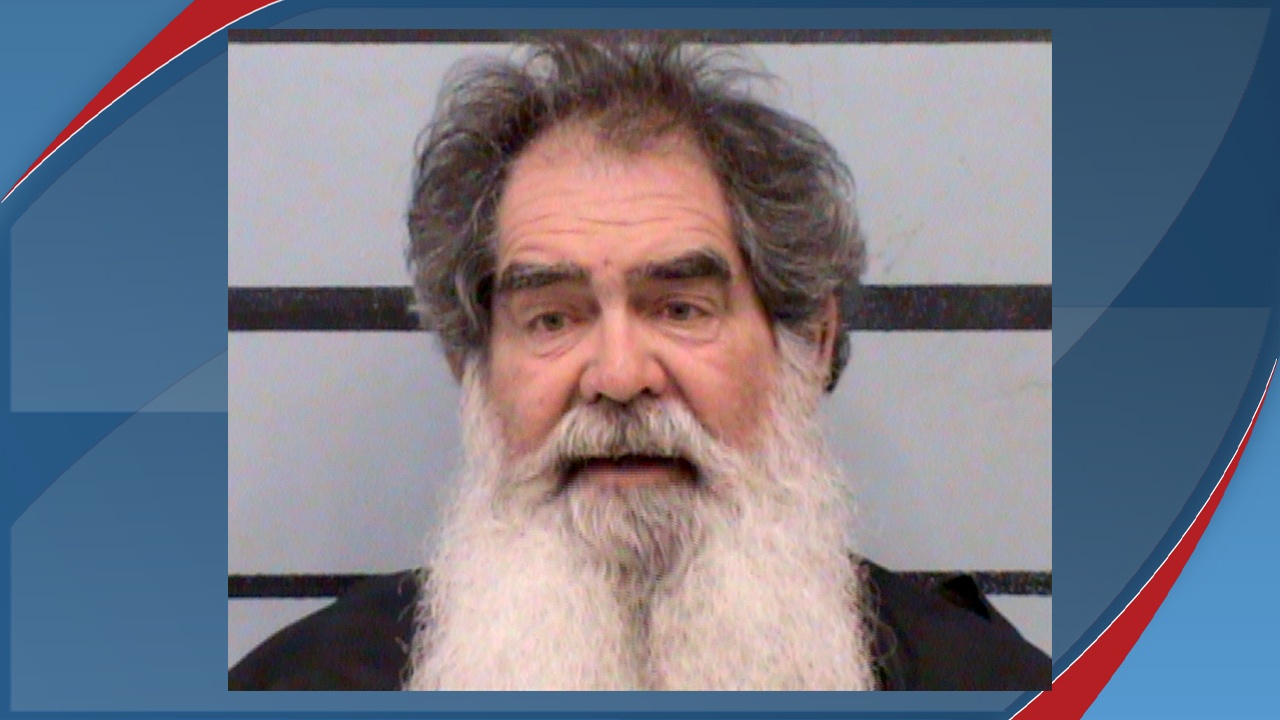 tan cong xe cho vaccine anh 2