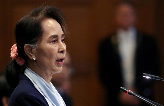 Ba Aung San Suu Kyi ra toa hinh anh