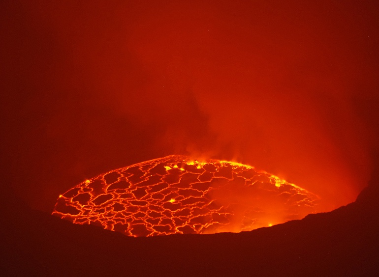 Congo so tan vi nui lua phun trao anh 1