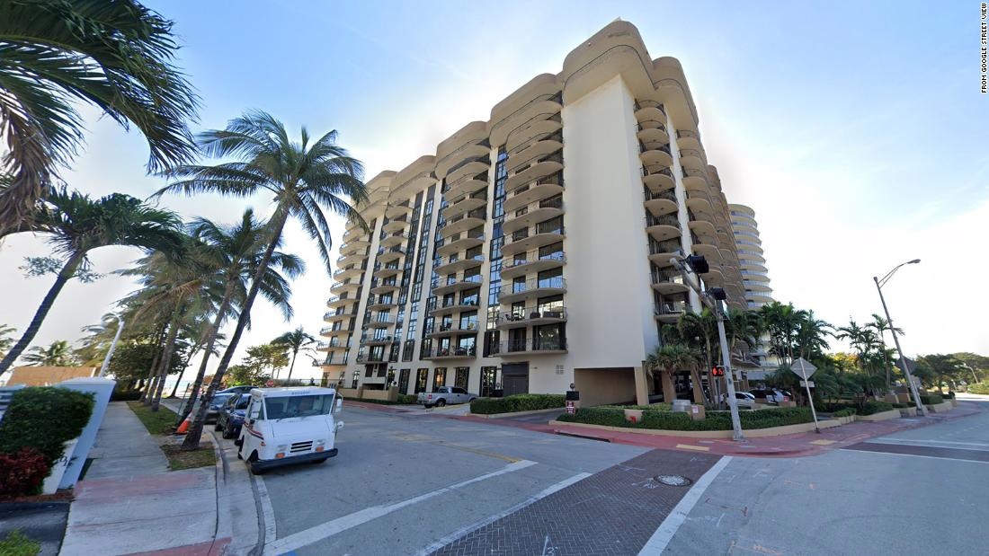 Toa nha o My sup do anh 6