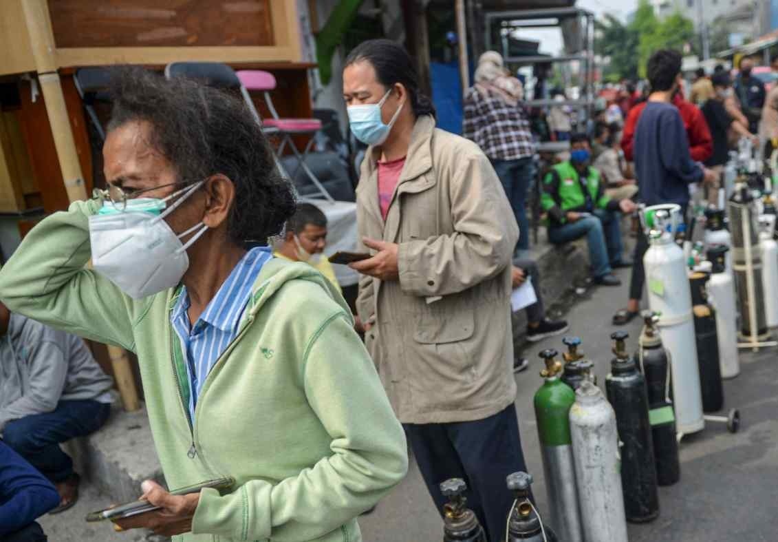 So ca mac Covid-19 o Indonesia lap dinh moi hinh anh