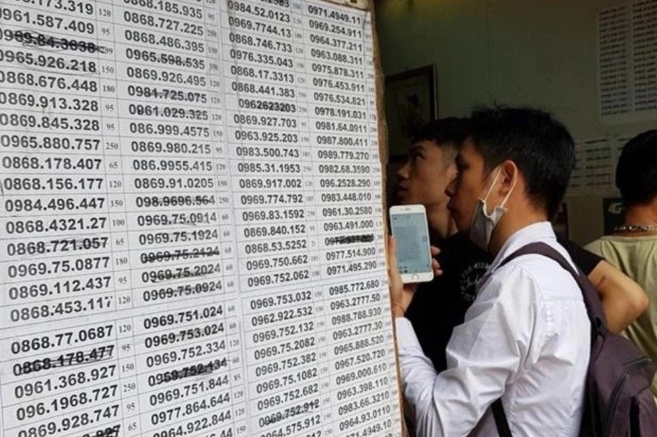 Cac nha mang bi phat 1,15 ty dong vi tinh trang SIM rac hinh anh