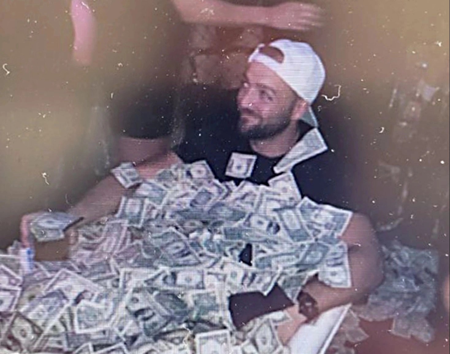 Trom 5 trieu USD tu vi Bitcoin dang nam trong kho cua FBI hinh anh