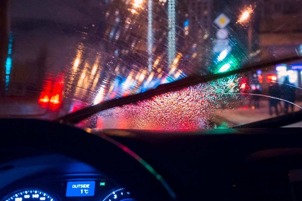 Co gi trong tam dan 'banh mi' chong mo kinh oto hinh anh