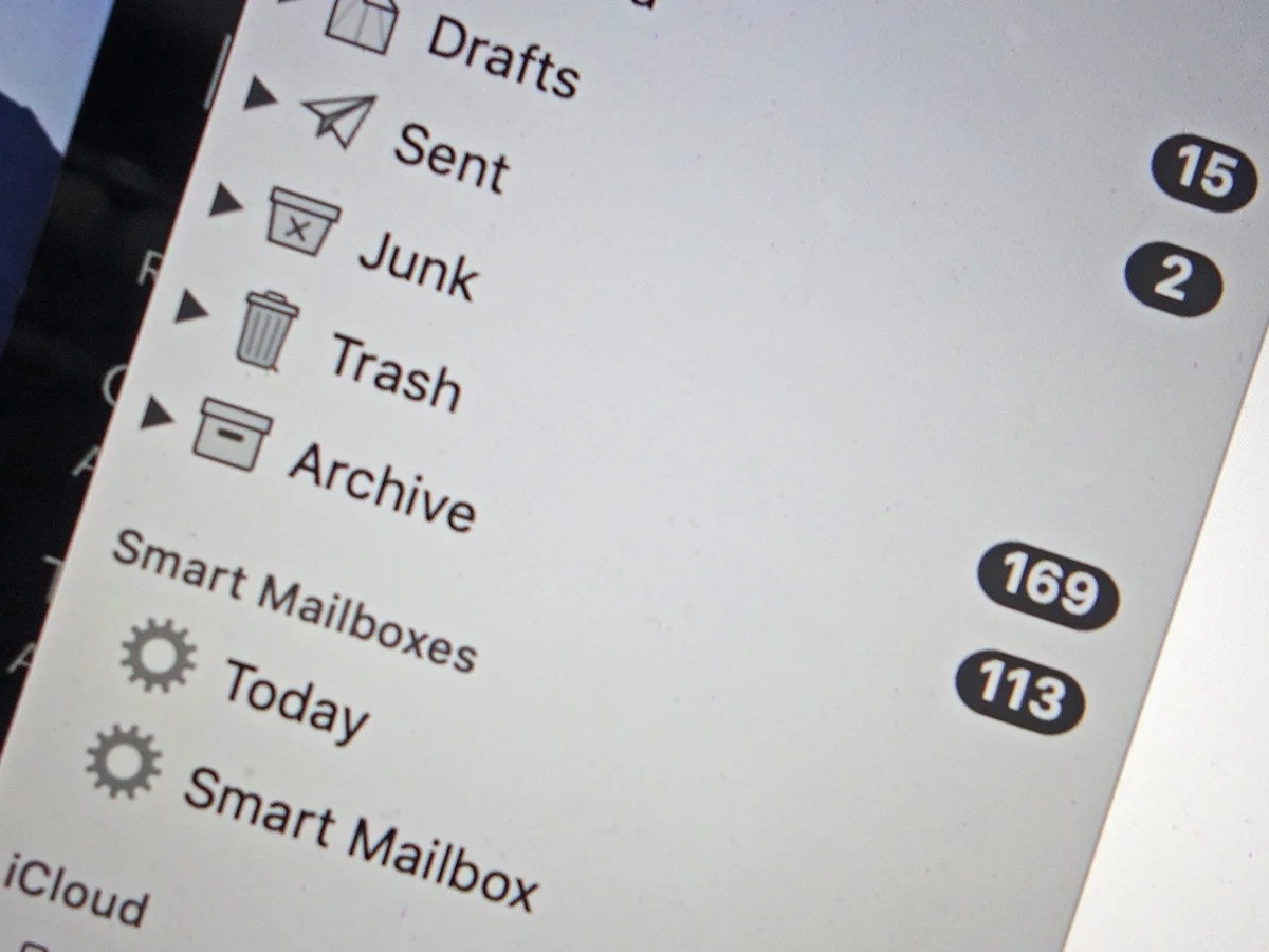 Dung chia se dia chi email vo toi va hinh anh