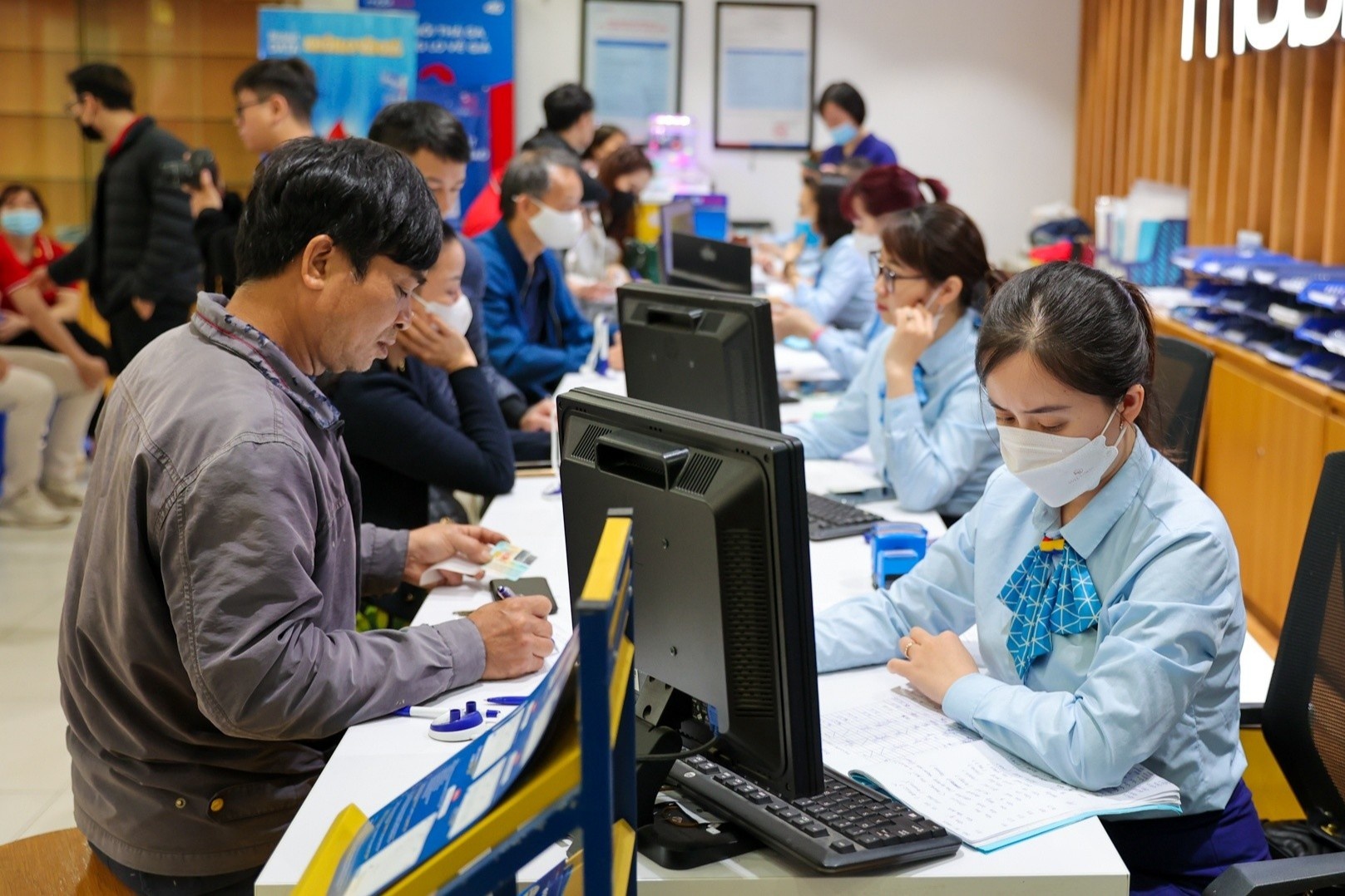 1,4 trieu thue bao van bi khoa hinh anh