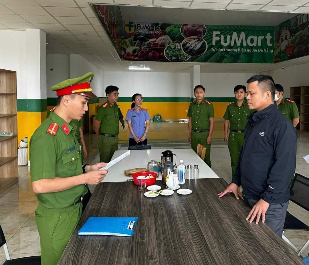 Lua dao gan 40 ty dong duoi vo boc website, ung dung dau tu hinh anh