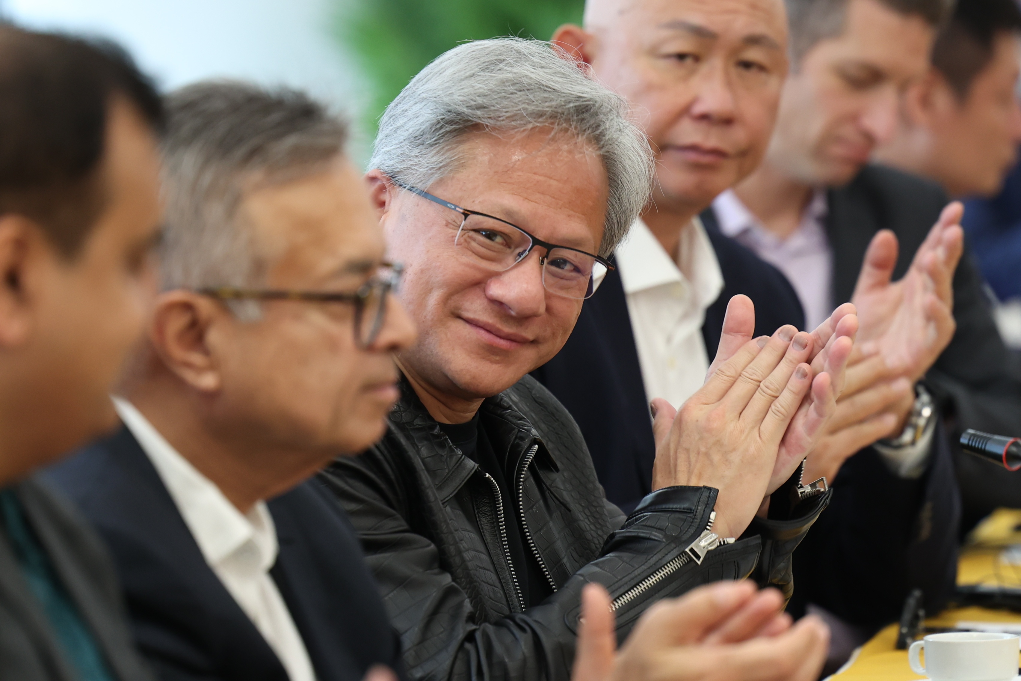 Jensen Huang: 'Se tro lai Viet Nam de khai truong van phong Nvidia' hinh anh