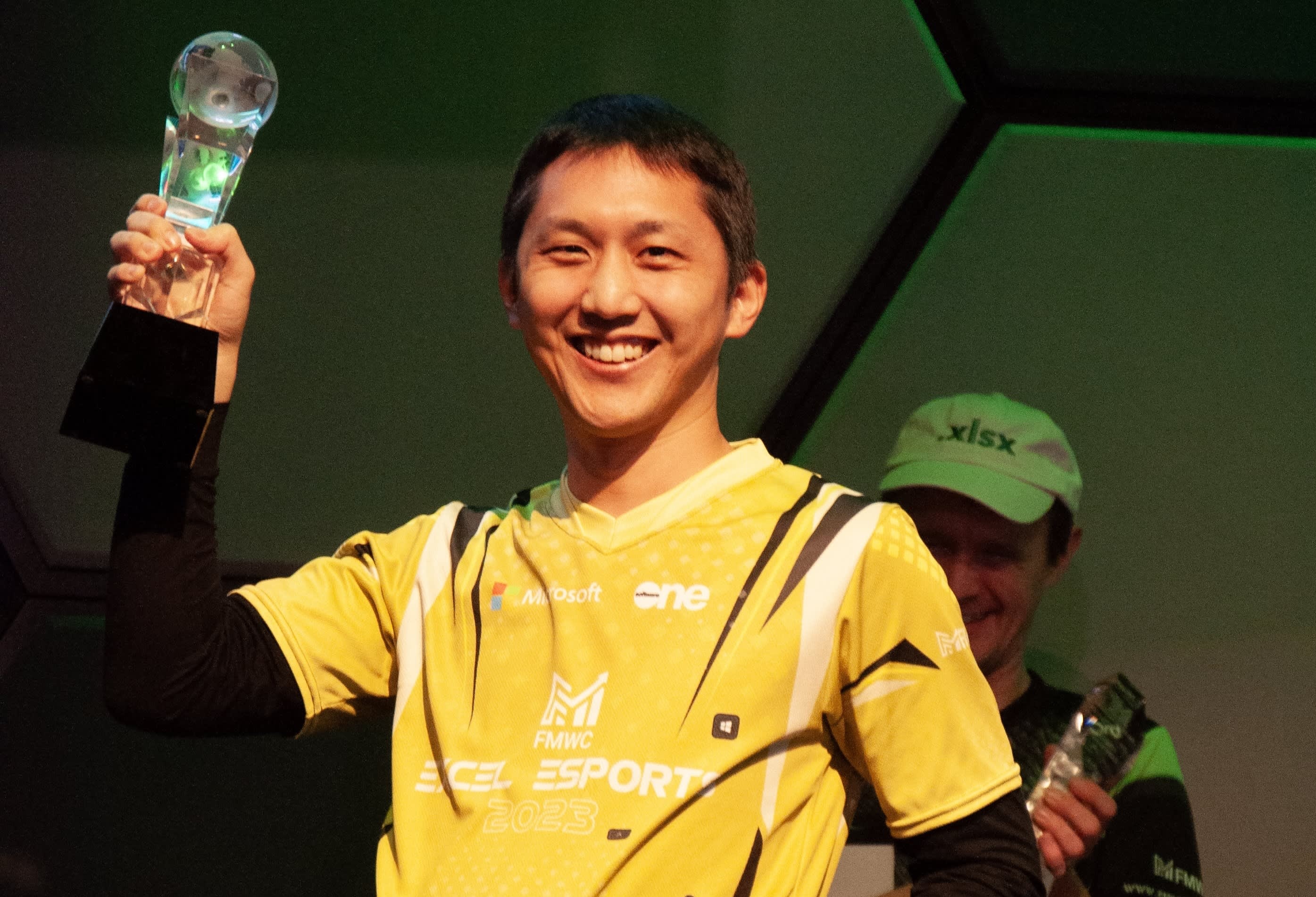 Nguoi gioi Excel nhat the gioi cung tim ham tren Google hinh anh