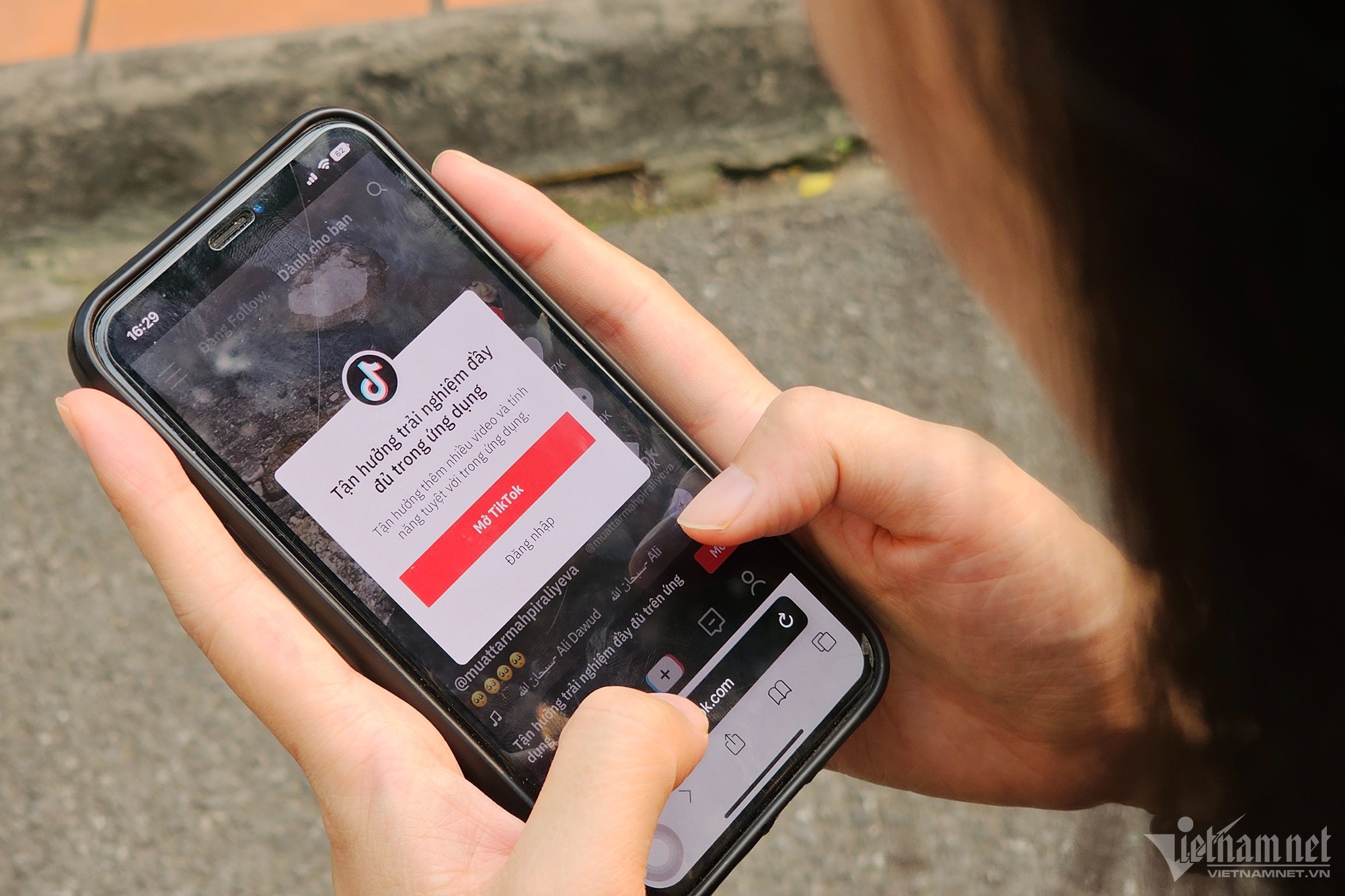 quang cao tren tiktok anh 2