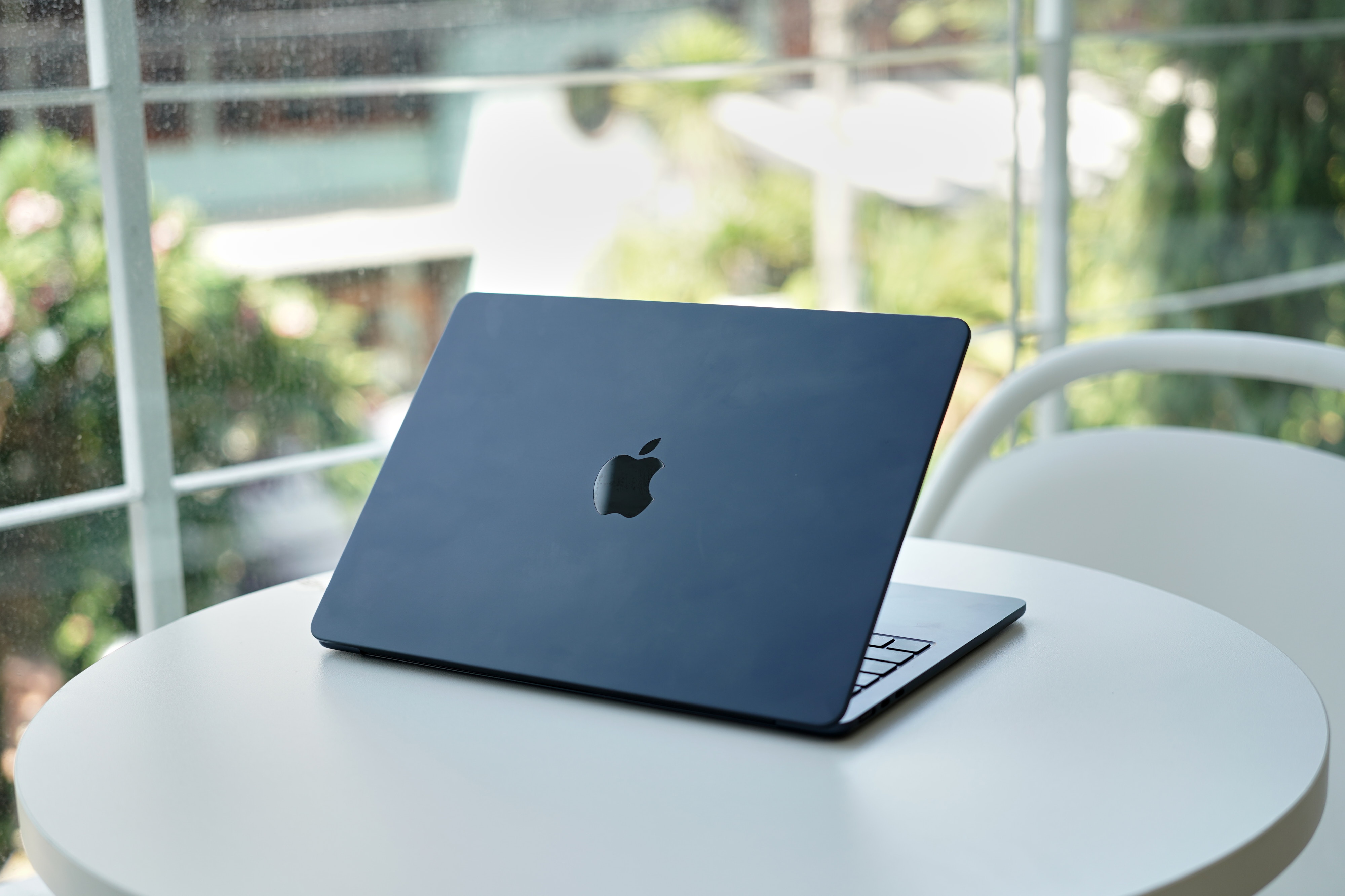 MacBook Air M3 khac gi M2 hinh anh