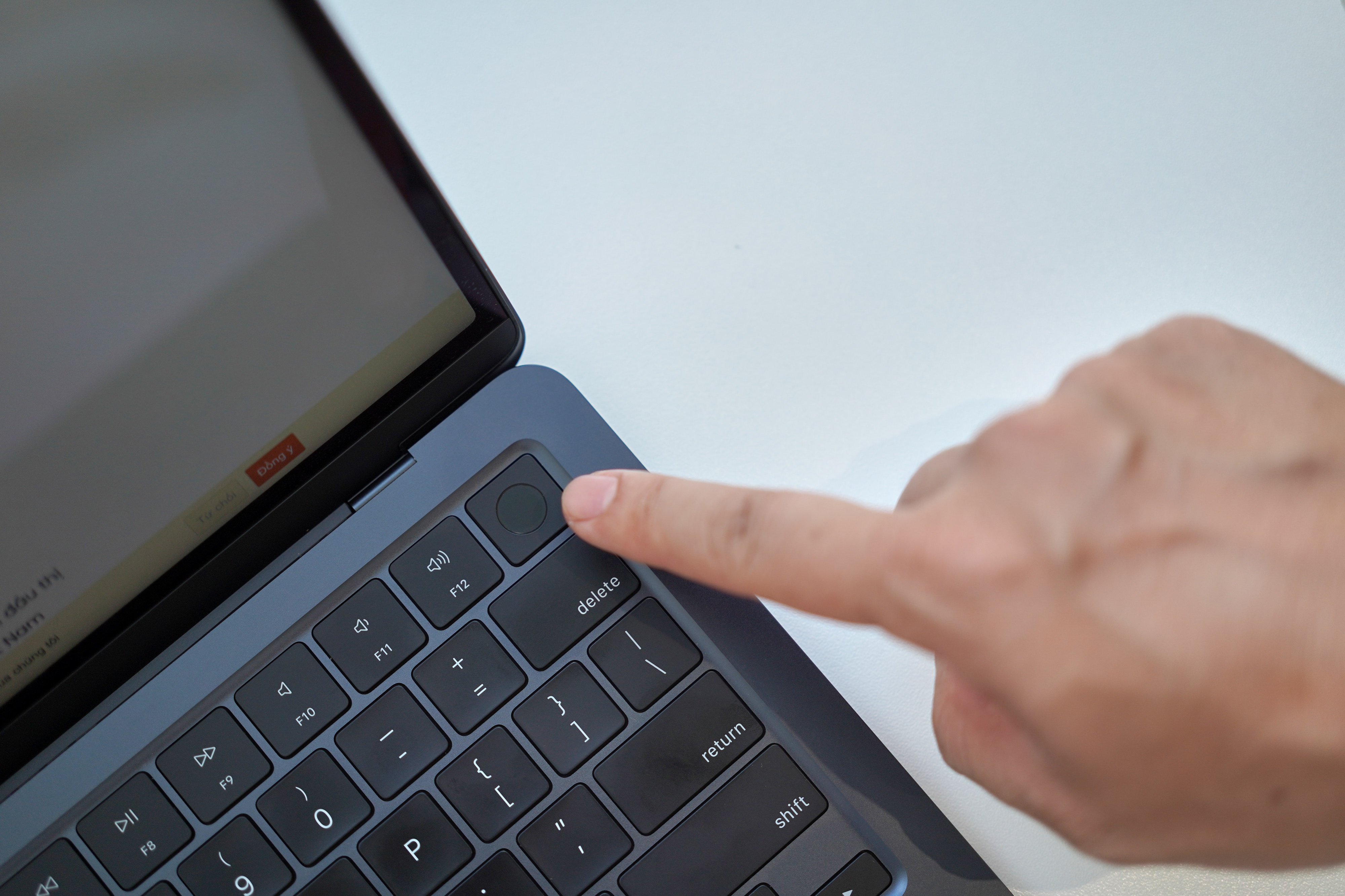 apple macbook air m3 anh 5