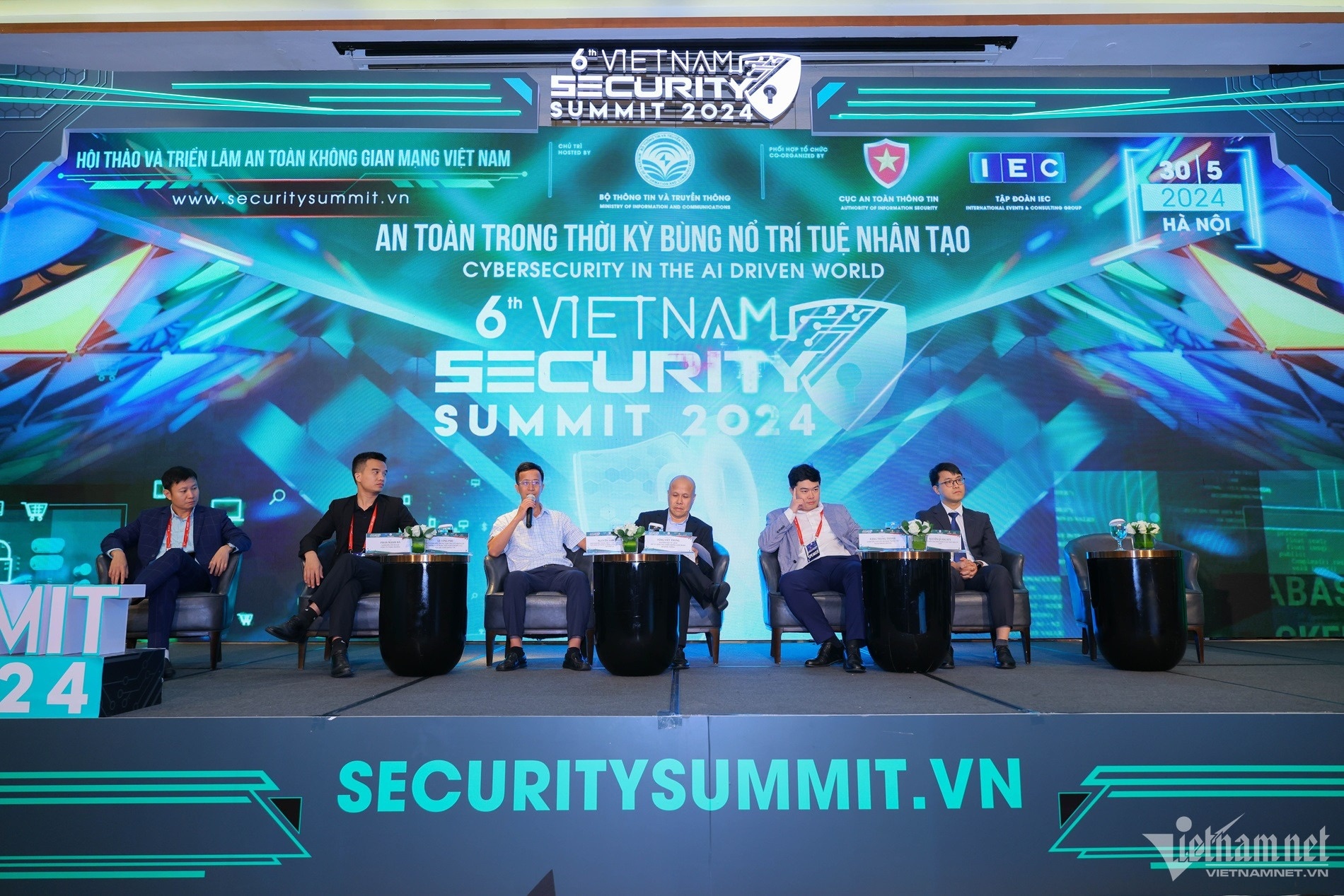 Nhieu nan nhan lua dao truc tuyen nhu bi thoi mien, thao tung tam ly hinh anh