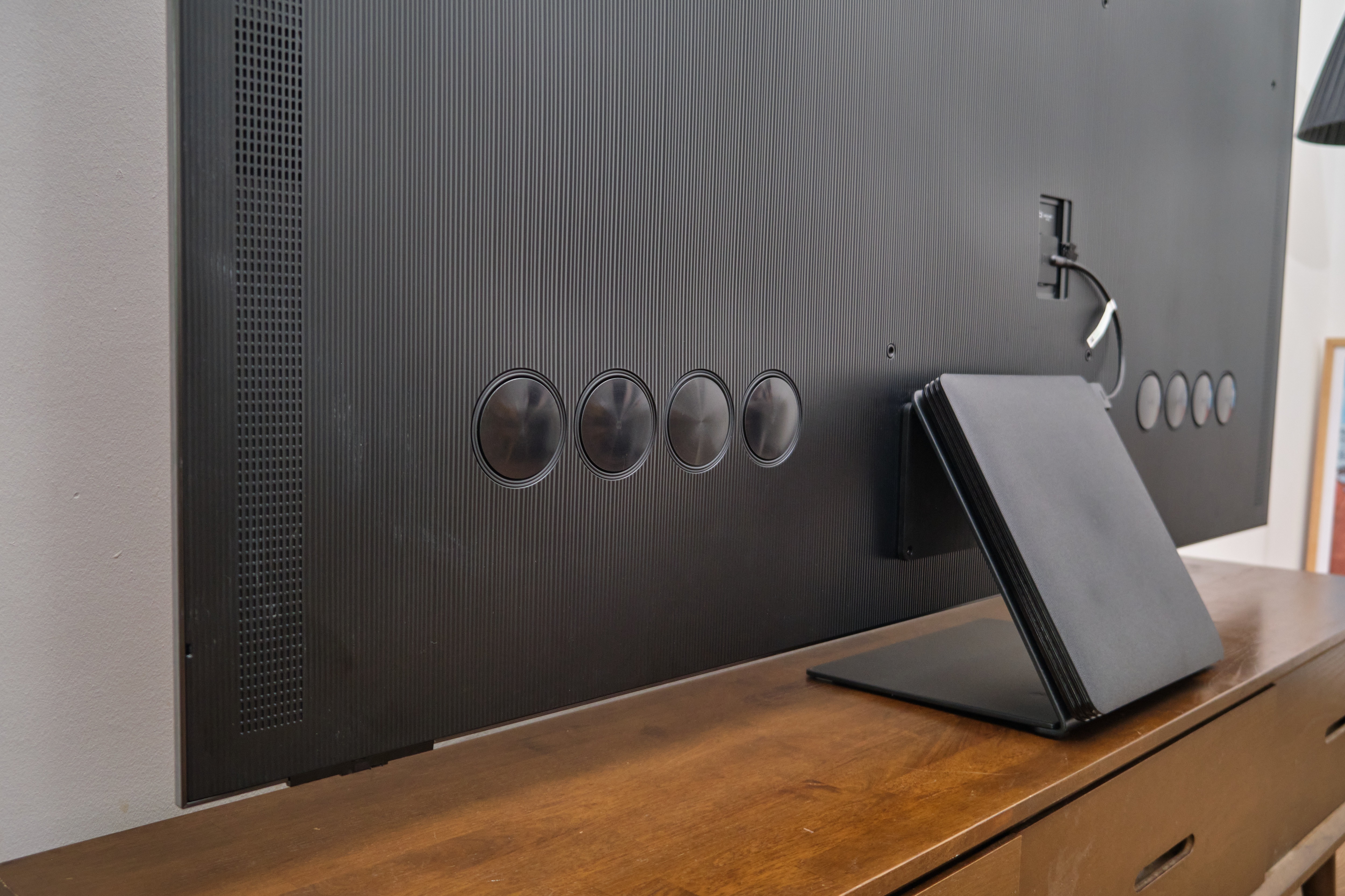 danh gia TV Samsung S95D anh 8