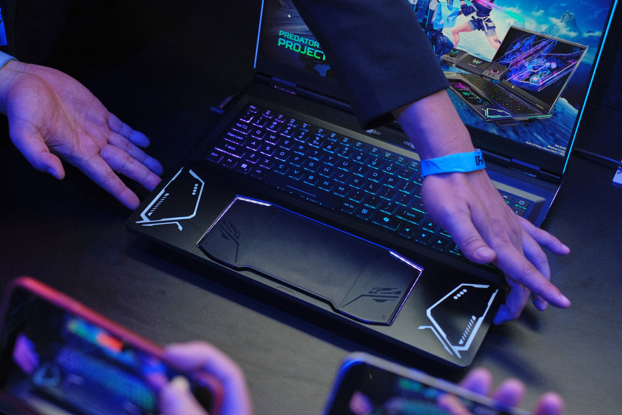 acer project dualplay anh 8