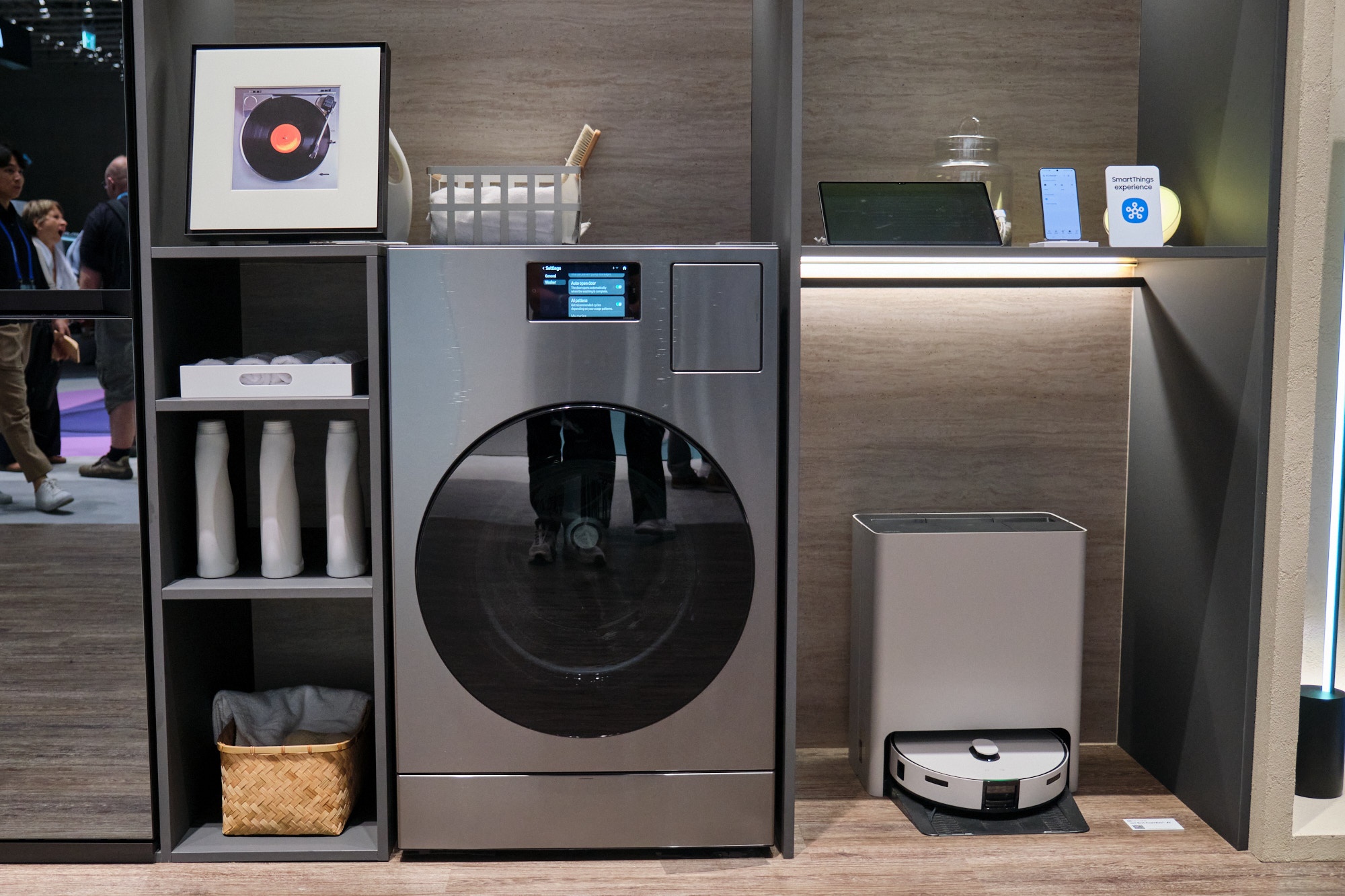 Samsung Bespoke AI Laundry Combo anh 1