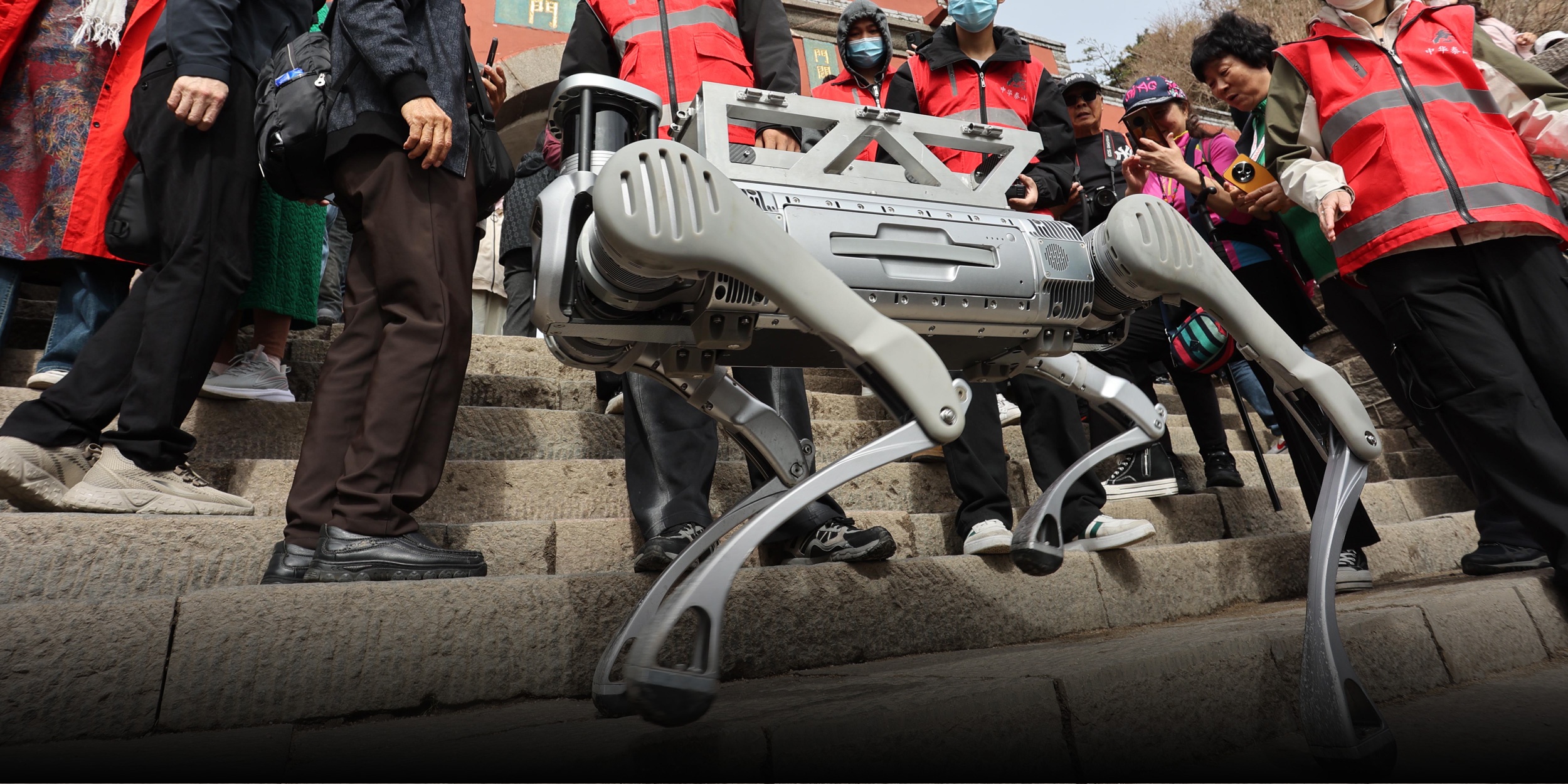 ‘Cho robot' don rac o Trung Quoc hinh anh