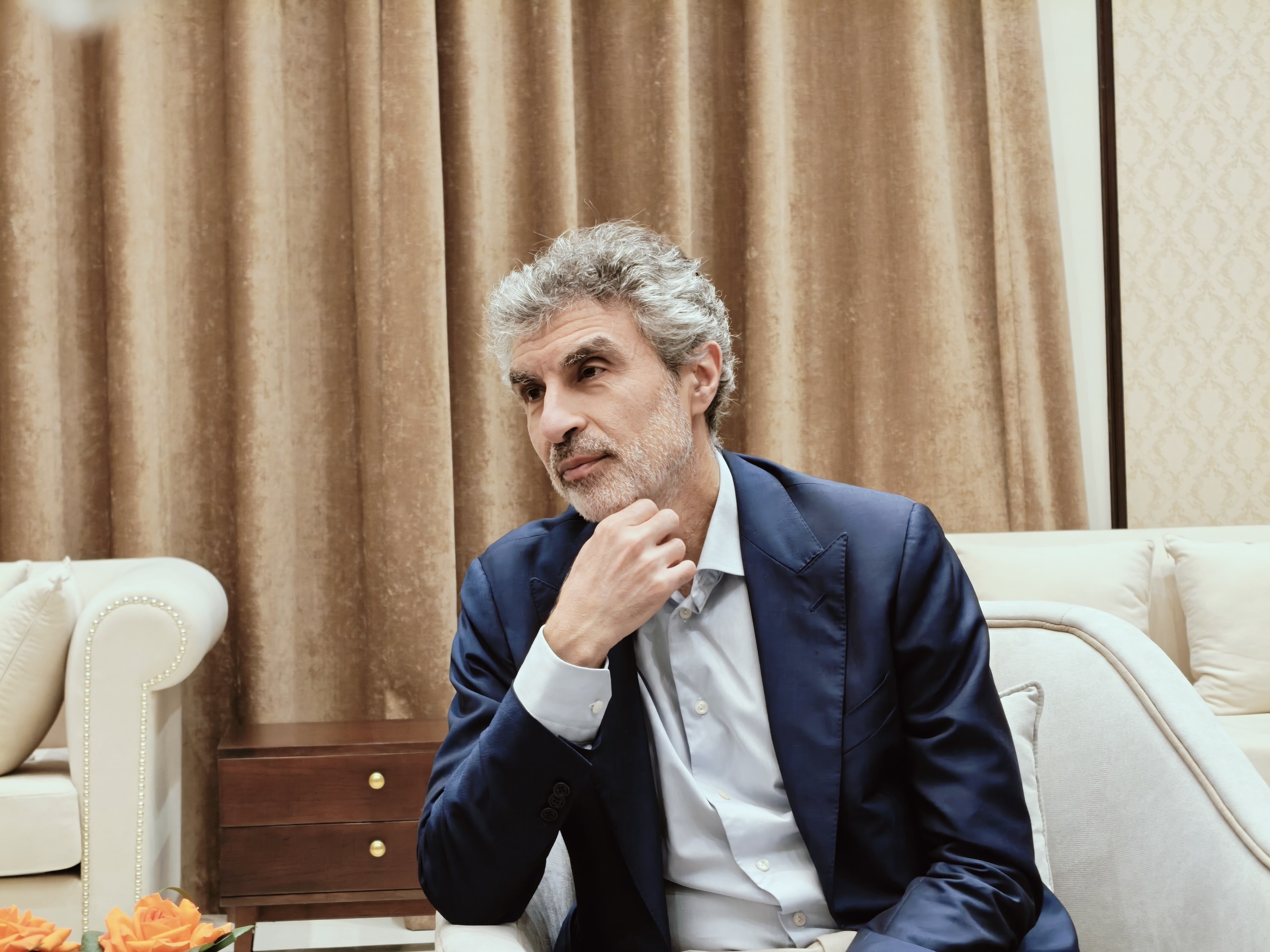 'Bo gia' AI canh bao nguy co tuyet chung hinh anh