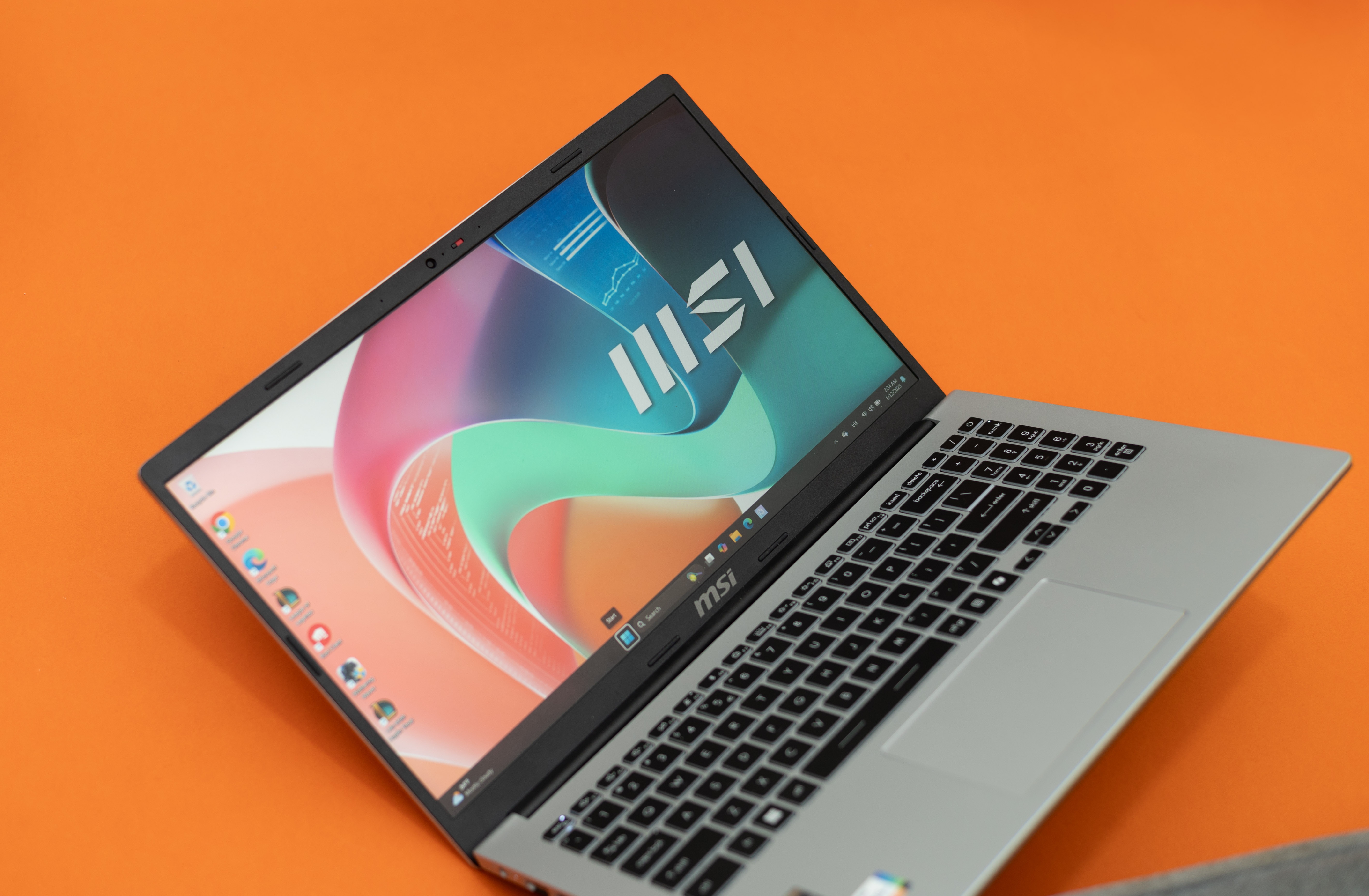 msi modern 15 anh 11