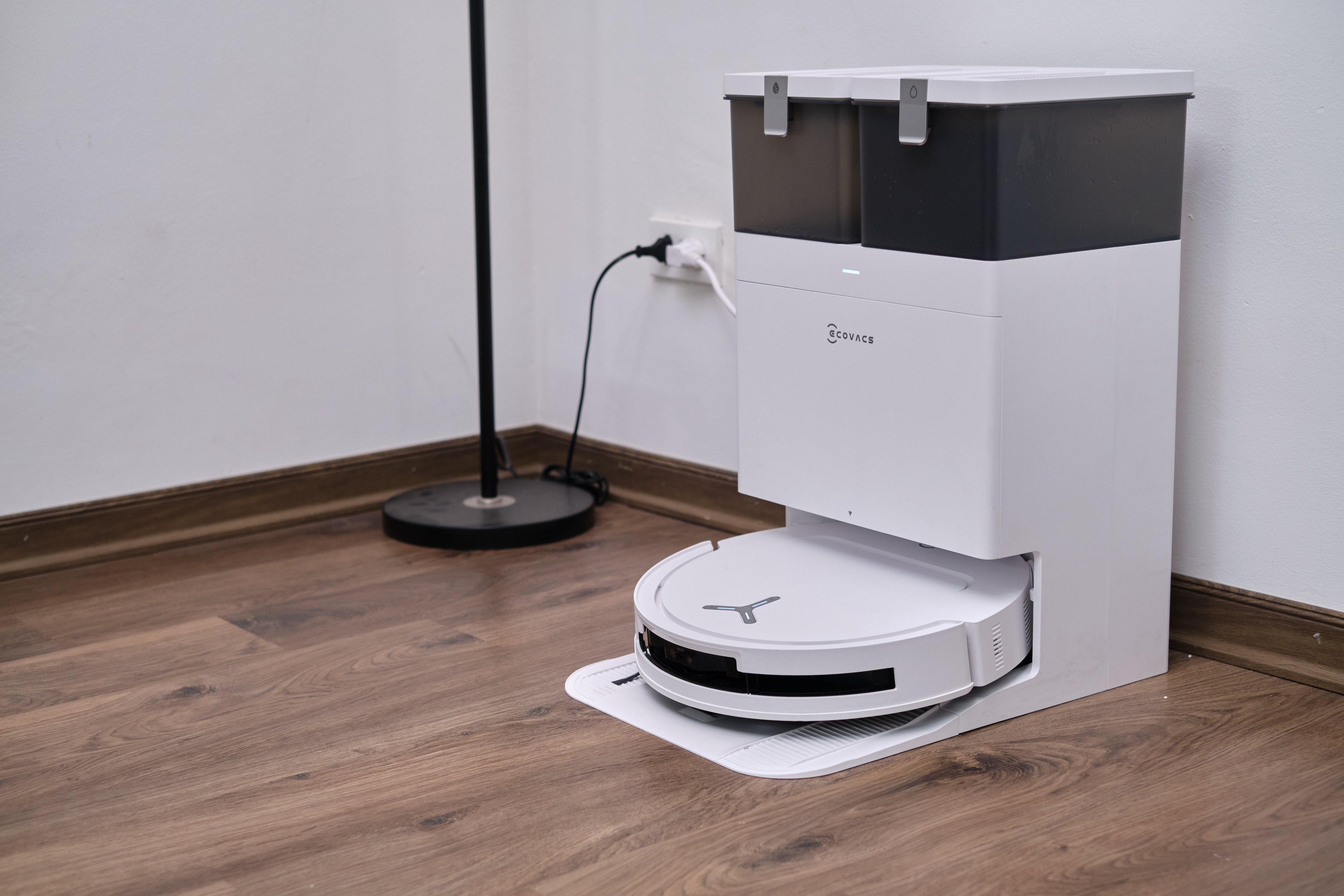 ecovacs t50 pro omni anh 4