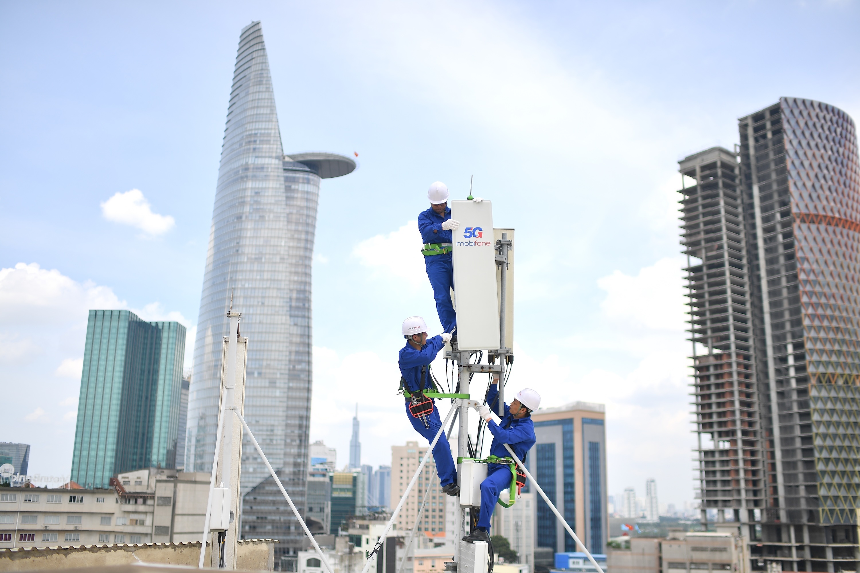 MobiFone trien khai 5G hinh anh
